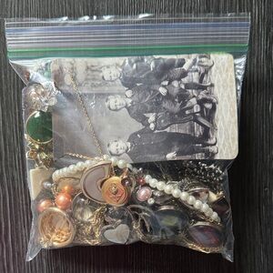 New & Vintage Jewelry Assortment 2 lb Bag
